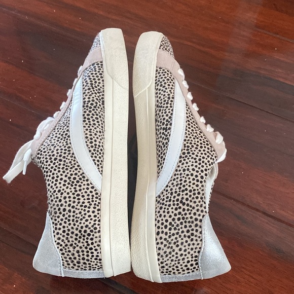 Madewell Leopard Print Sneakers - White and Tan Size 10 - Picture 4 of 8